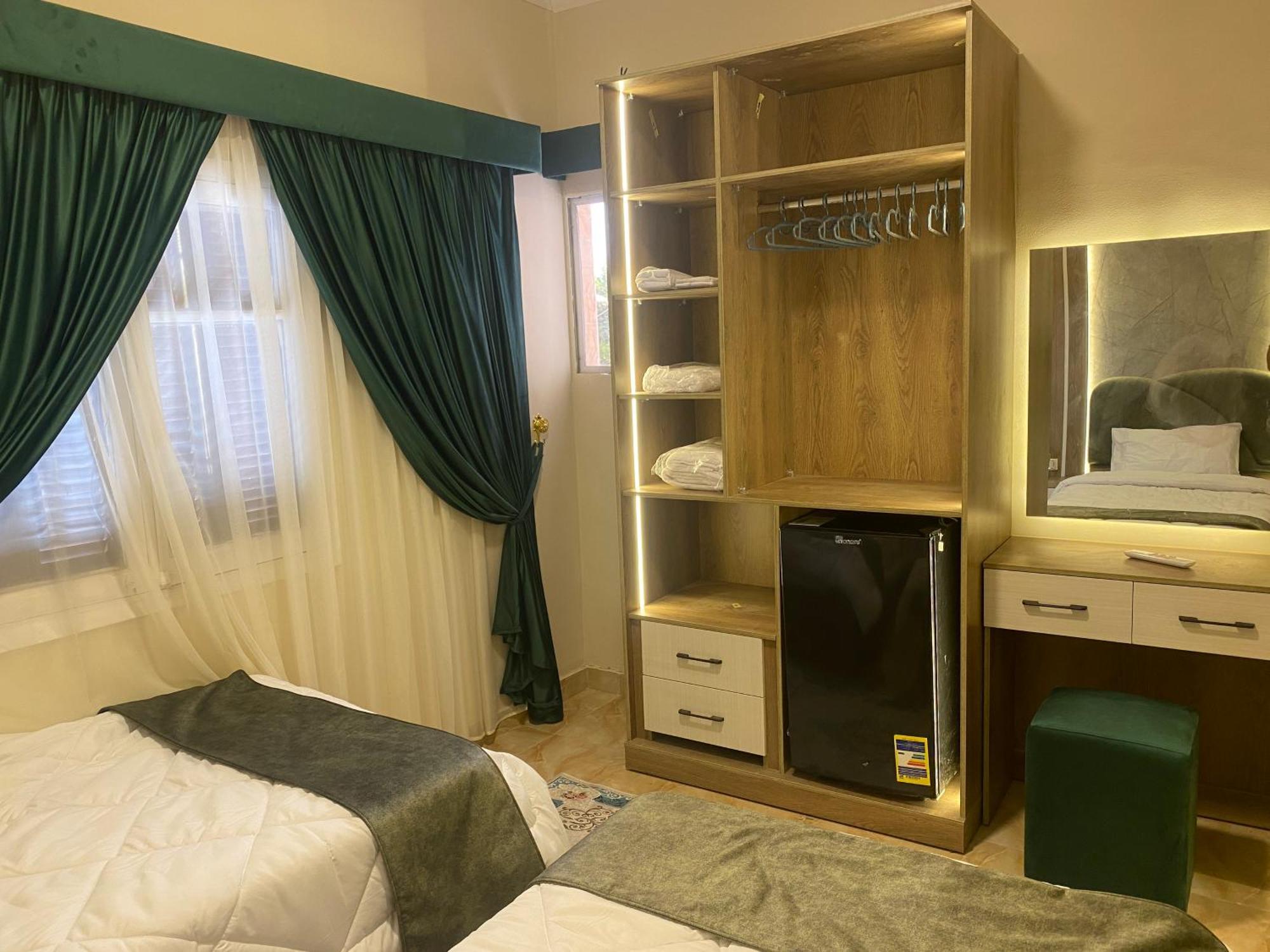 Global Pyramids Hotel Kafrat al Jabal ภายนอก รูปภาพ